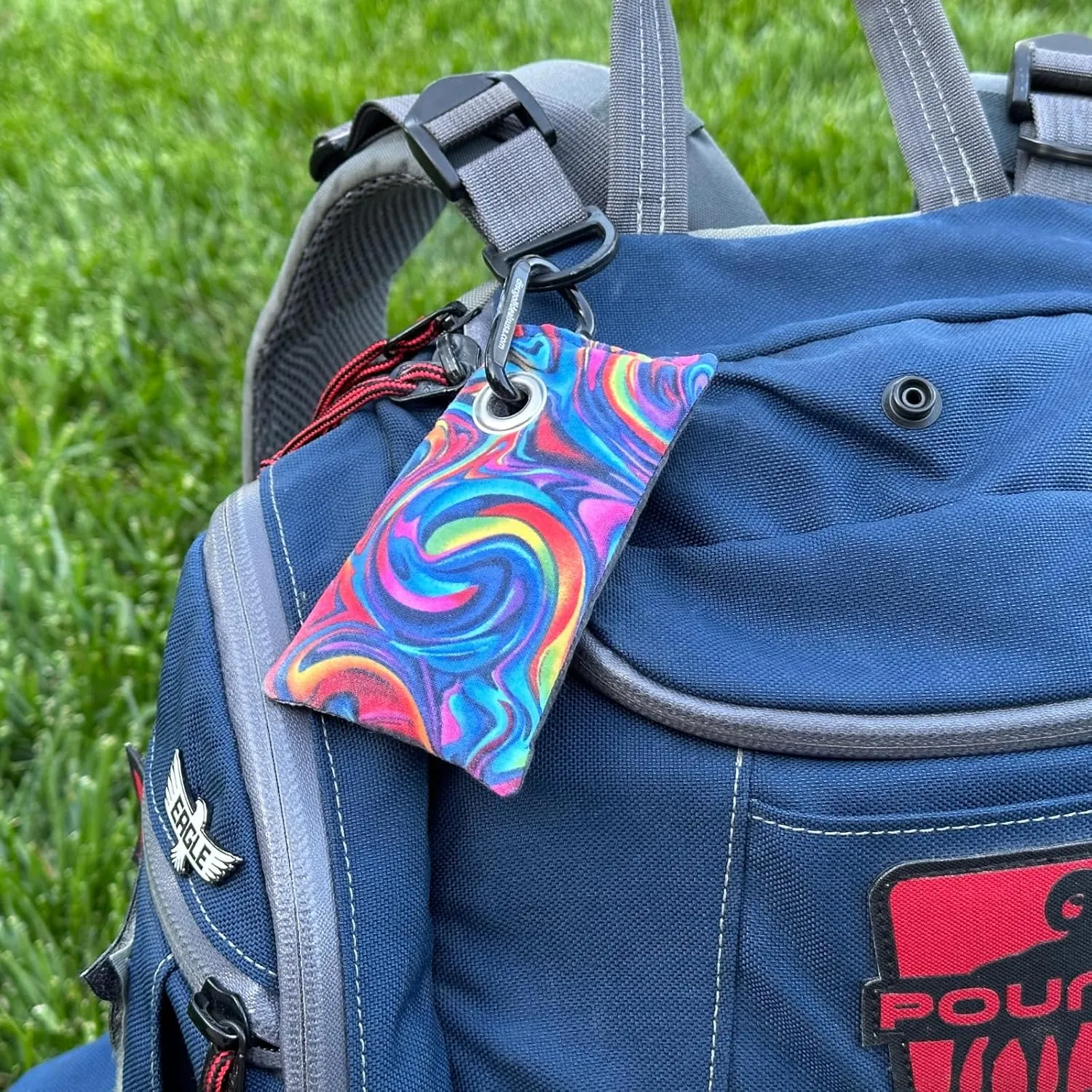 HYZER HOUND DISCS Disc Golf Chalk Bag | Dry Your Hands in the Heat of Summer | Attaches to Bag with a Carabiner | Improve Your Hand Grip for Consistency | Essential Disc Golf Accessories | Chalk